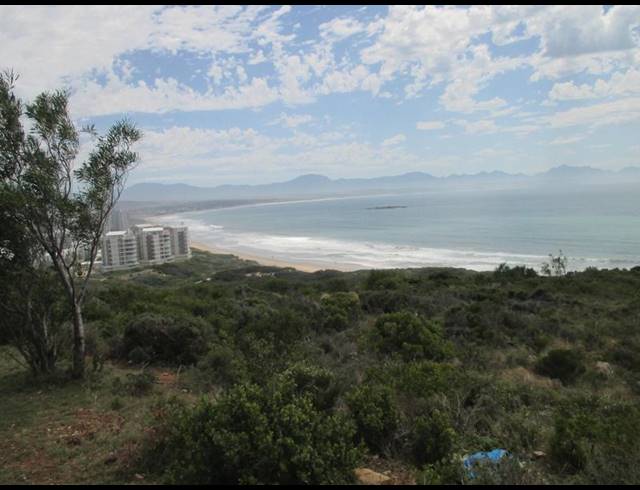 LAND FOR SALE IN MOSSEL BAY EXT 26